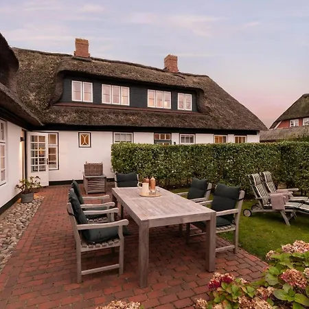 Von-deska-countryhouses-reeder-fluegel *